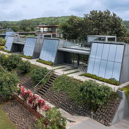 Beyond By Sula Hotel Nashik Buitenkant foto